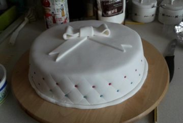 cake white elegance bow
