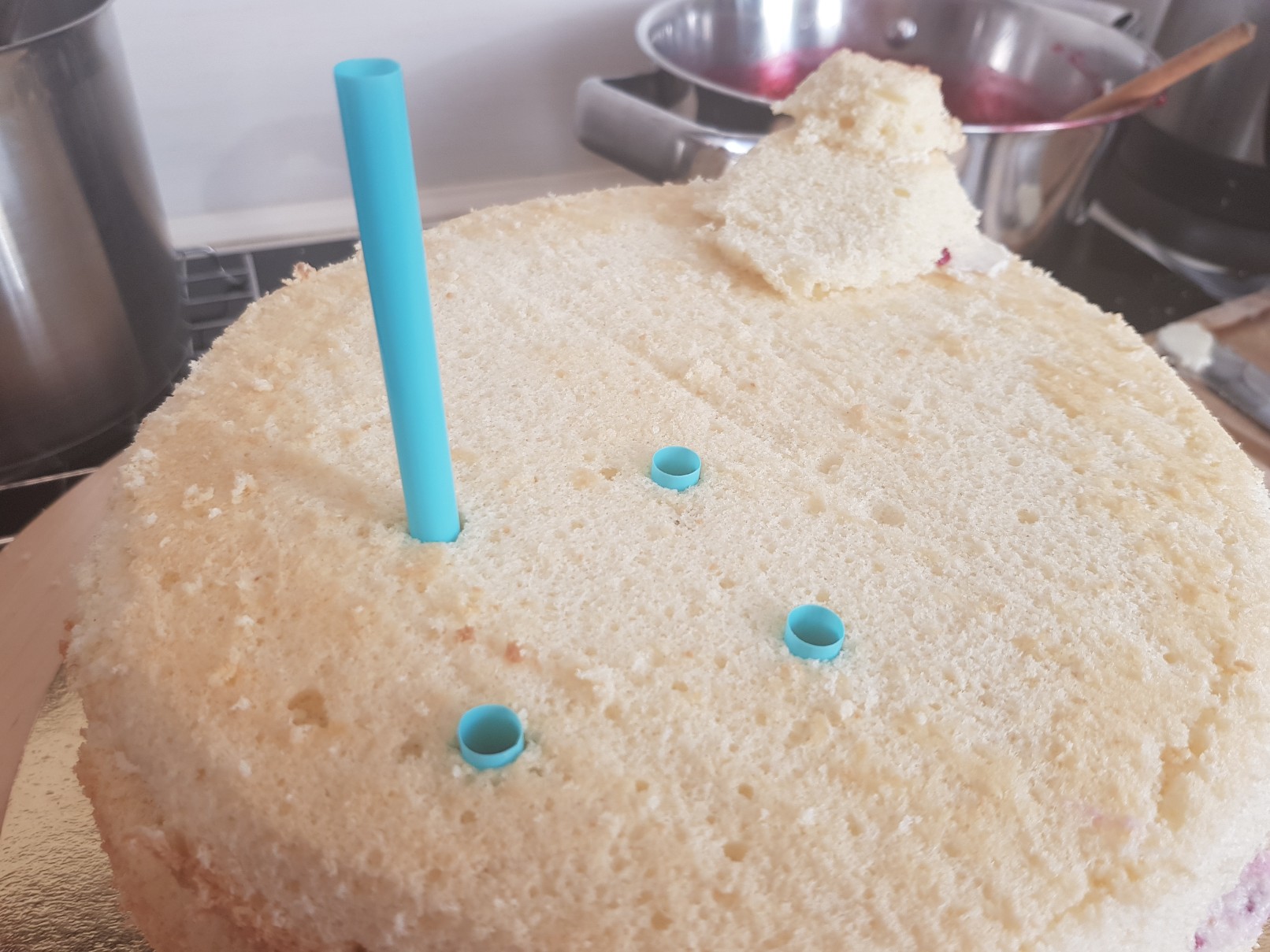 duckie birthday cake sponge straw support