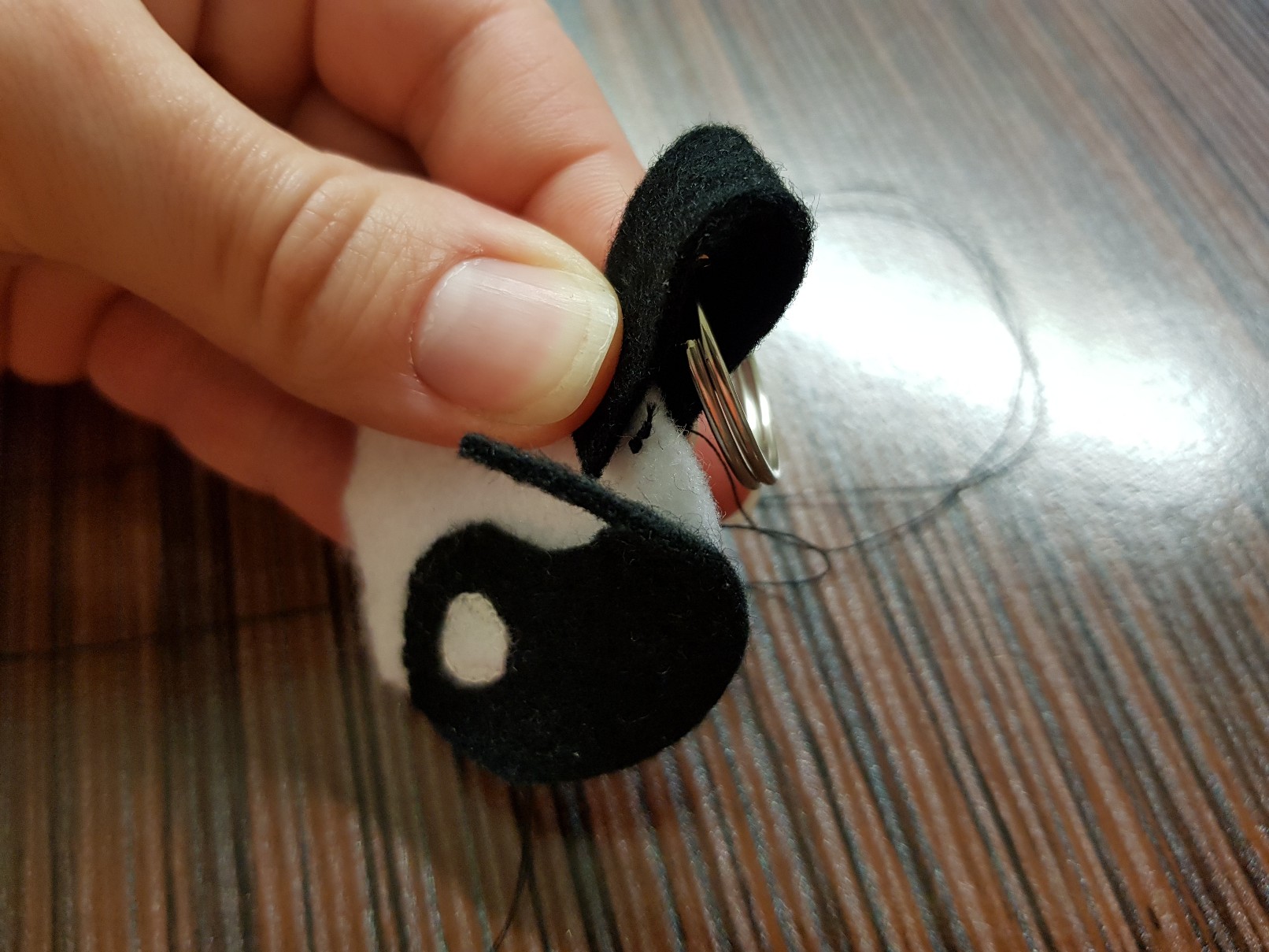 yin yang felt keychain attach loop