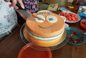 nemo birthday cake cutting